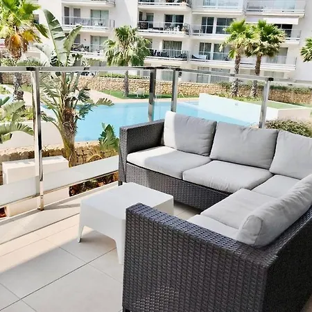 Marina Real 83 By Homeprive *