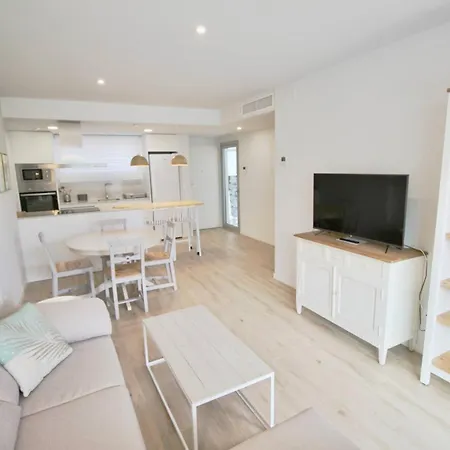 Marina Real 83 By Homeprive *