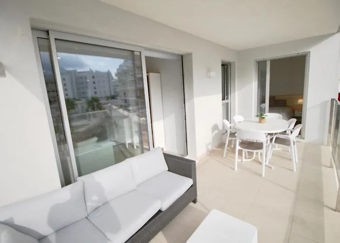 Διαμέρισμα Marina Real 83 By Homeprive *