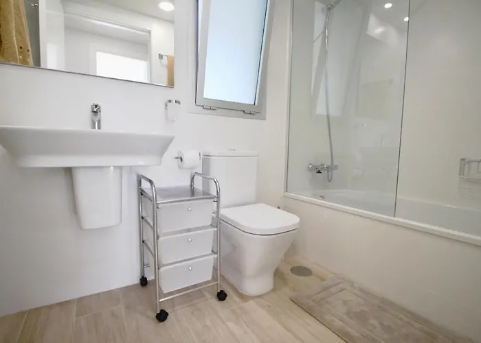 Marina Real 83 By Homeprive *