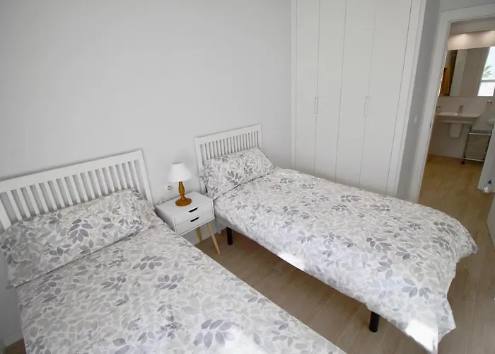 Marina Real 83 By Homeprive Lägenhet *