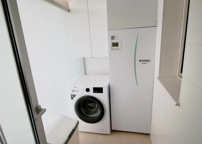 Marina Real 83 By Homeprive